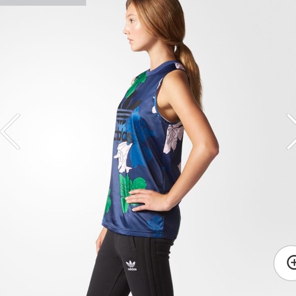 ADIDAS worn once tank large flowers street chique - Picture 2 of 8
